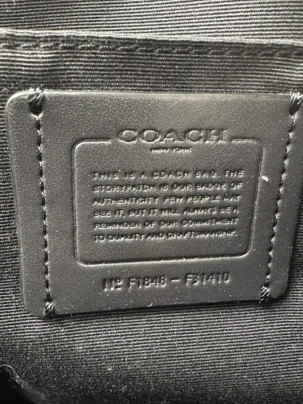 COACH Small Black Kelsey in Pebbled leather and Gold Hardware - great condition! - Picture 6 of 8